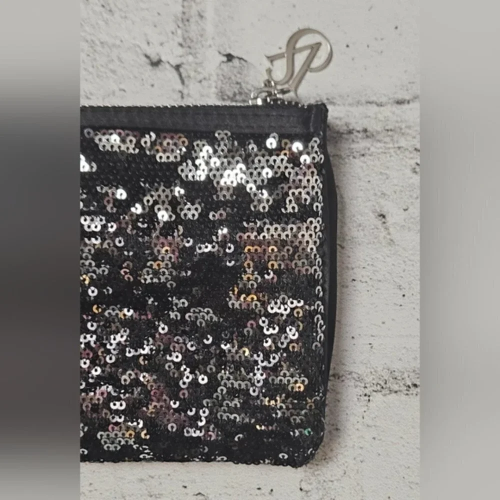 Victoria's Secret - Sparkly sassy elegance zippered black sequin clutch